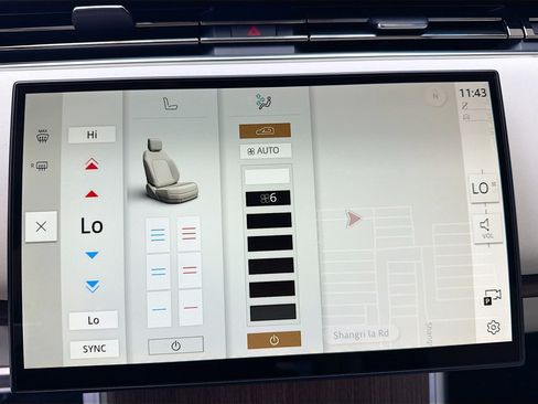 New 2026 Land Rover Range Rover Long Wheelbase SE image 36