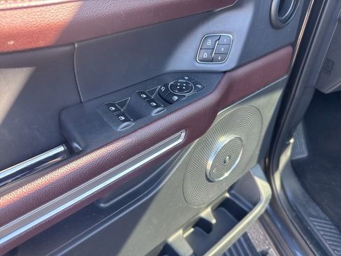 Used 2023 Ford Expedition Max Limited image 6
