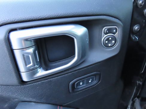 Used 2020 Jeep Wrangler Unlimited Rubicon w/ Quick Order Package 28Y Recon image 15