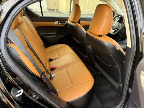 Used 2015 Lexus CT 200h image 19