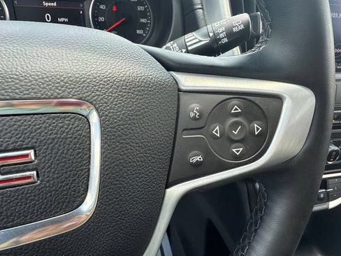 Used 2024 GMC Terrain SLT AWD/4WD image 24