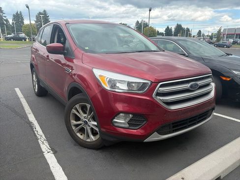 Used 2017 Ford Escape SE AWD/4WD image 1