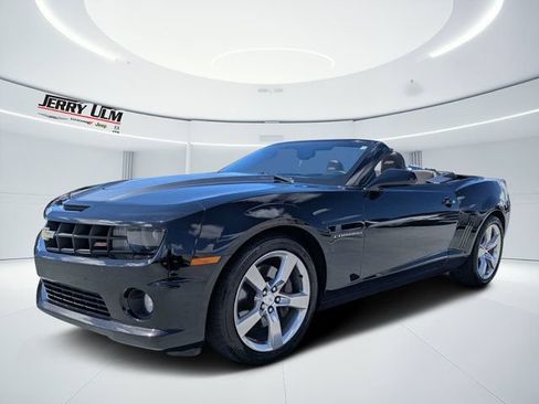 Used 2012 Chevrolet Camaro SS w/ RS Package RWD image 11