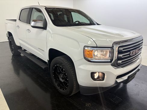 Used 2015 GMC Canyon SLT image 3