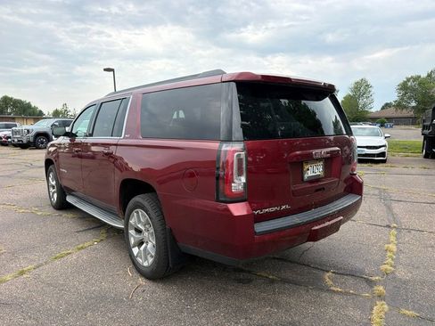 Used 2016 GMC Yukon XL SLT w/ Open Road Package AWD/4WD image 7