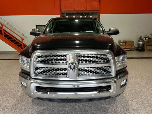 Used 2018 RAM 2500 Laramie w/ Convenience Group image 6