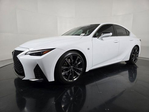 Certified 2022 Lexus IS 350 F Sport image 2