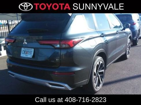 Used 2024 Mitsubishi Outlander SE FWD image 2