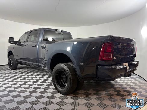 Used 2025 RAM 3500 Laramie w/ Night Edition AWD/4WD image 11