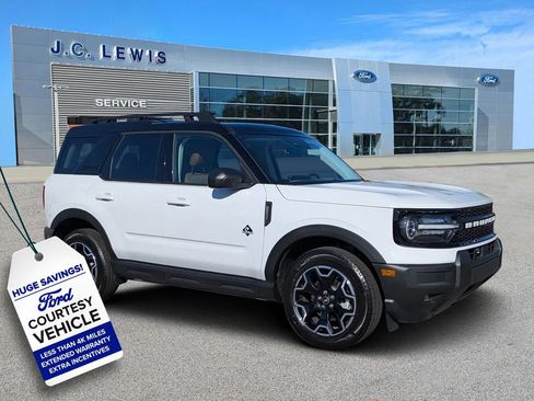 New 2025 Ford Bronco Sport Outer Banks AWD/4WD image 1