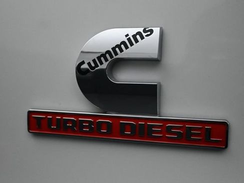 Used 2025 RAM 2500 Laramie AWD/4WD image 11