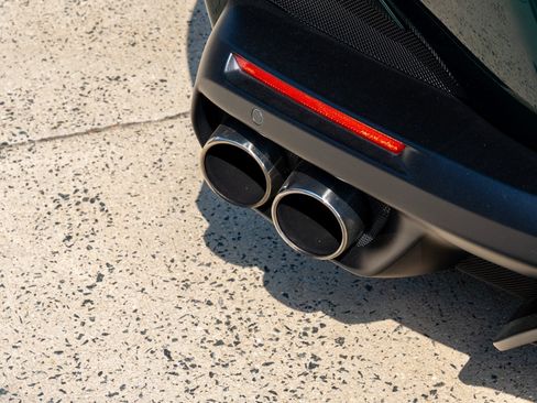 Used 2019 Ferrari Portofino RWD image 19