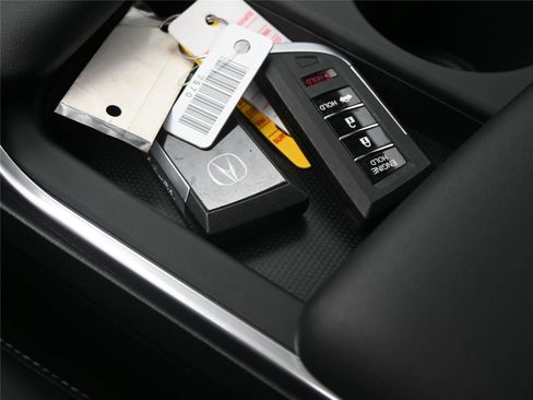 Certified 2025 Acura TLX w/ Technology Package image 6