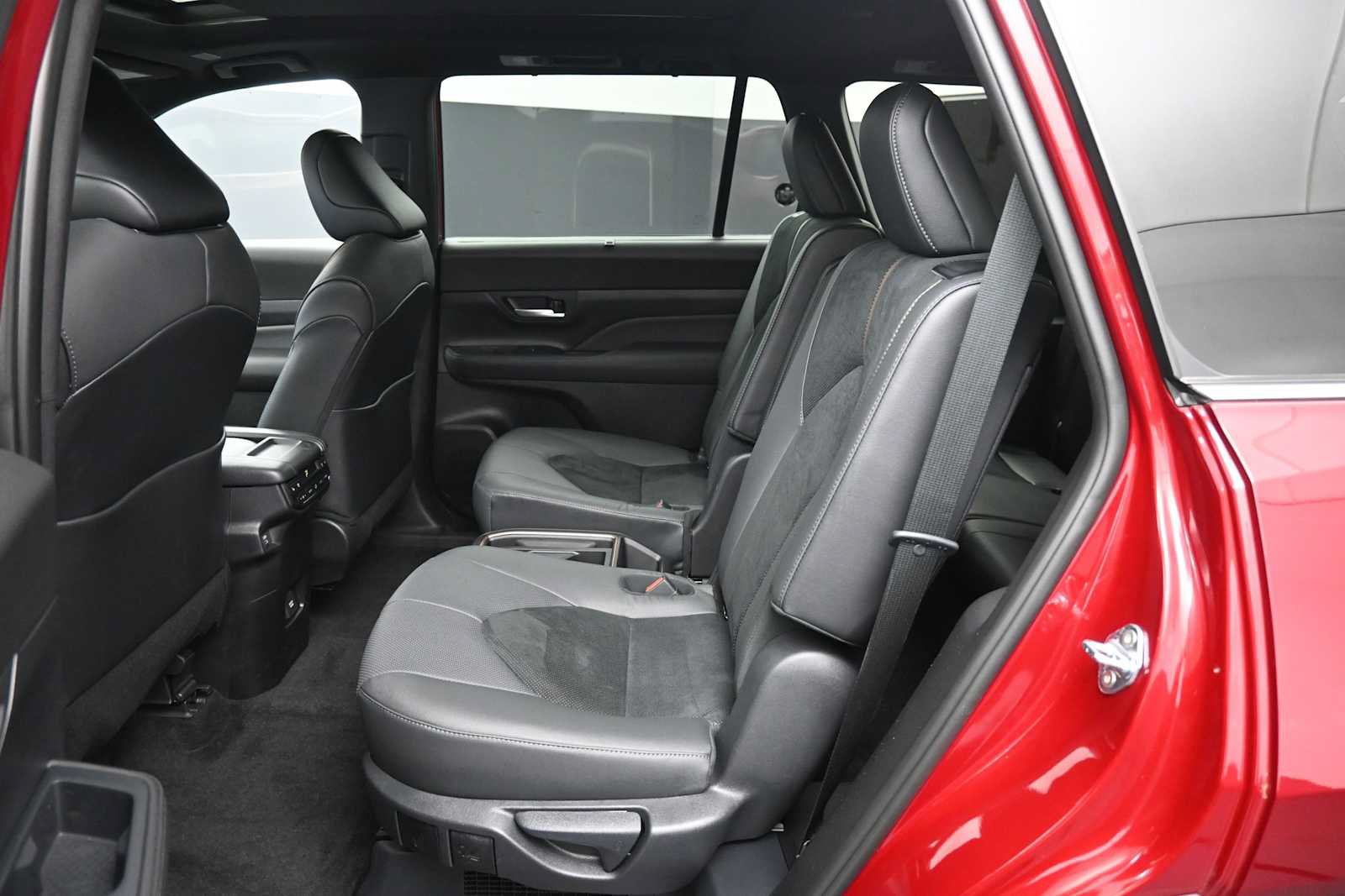 Certified 2026 Toyota Grand Highlander AWD Hybrid image 24