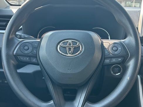 Certified 2025 Toyota RAV4 XLE AWD/4WD image 20