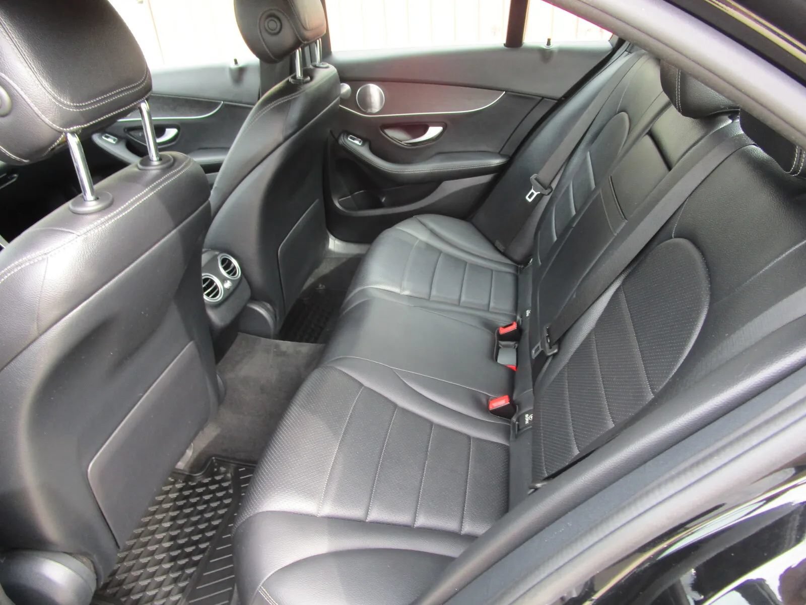 Used 2021 Mercedes-Benz C 300 4MATIC Sedan w/ Premium Package image 17