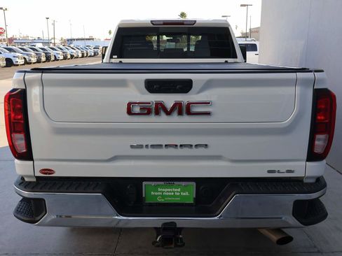 Used 2023 GMC Sierra 2500 SLE w/ SLE Convenience Package image 4