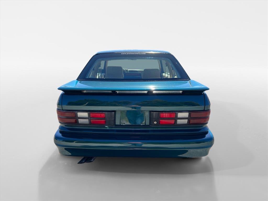 Used 1993 Dodge Shadow ES FWD image 4