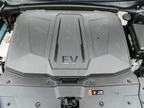 New 2026 Hyundai Ioniq 5 SEL image 13