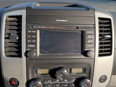 Used 2019 Nissan Frontier PRO-4X image 27