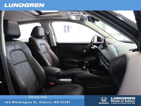 Used 2023 Honda HR-V EX-L image 16