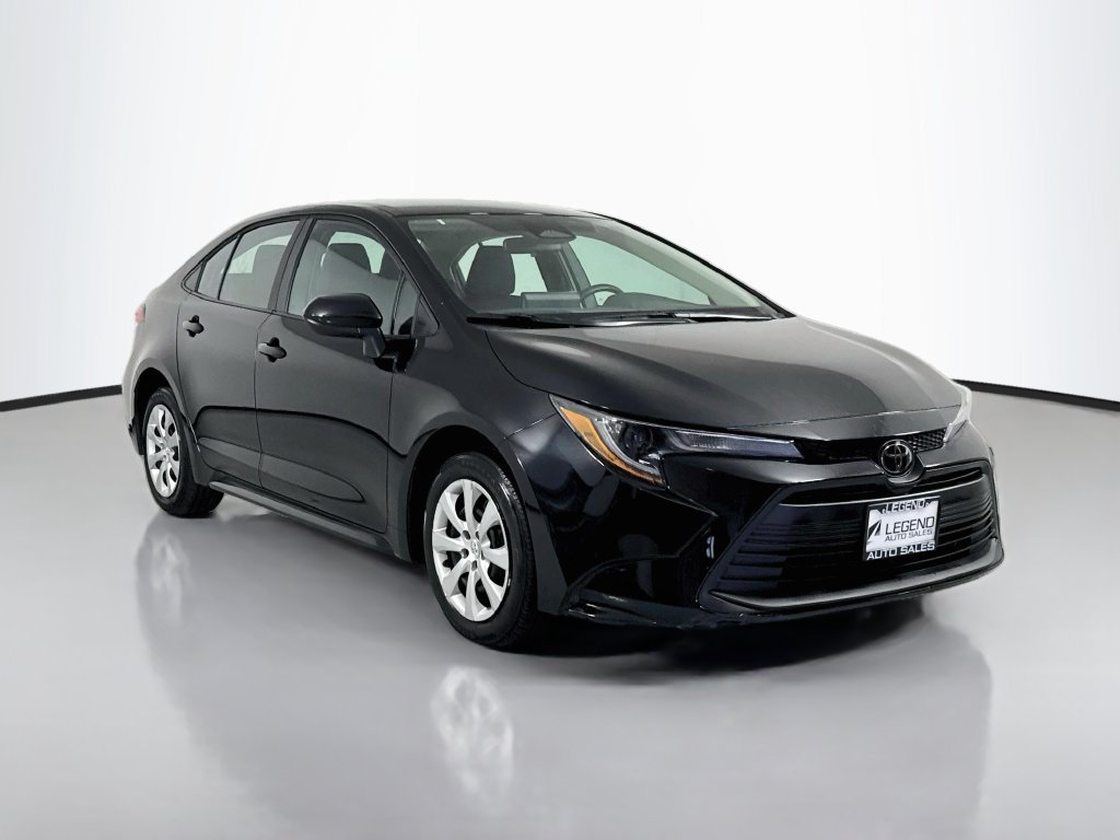 Used 2026 Toyota Corolla LE FWD image 4