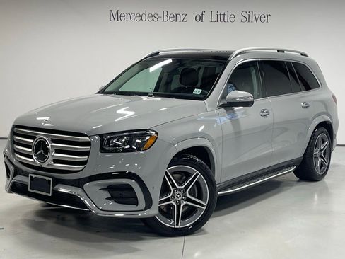 Used 2026 Mercedes-Benz GLS 450 4MATIC image 1