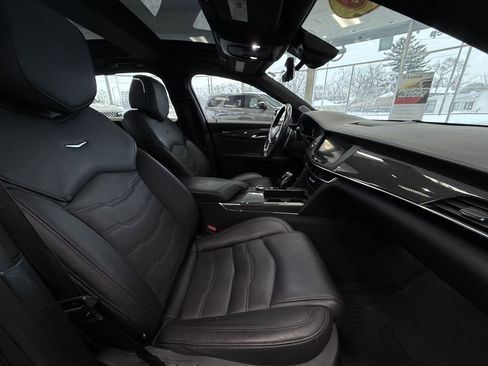 Used 2019 Cadillac CT6 V w/ Driver Assist Package image 31