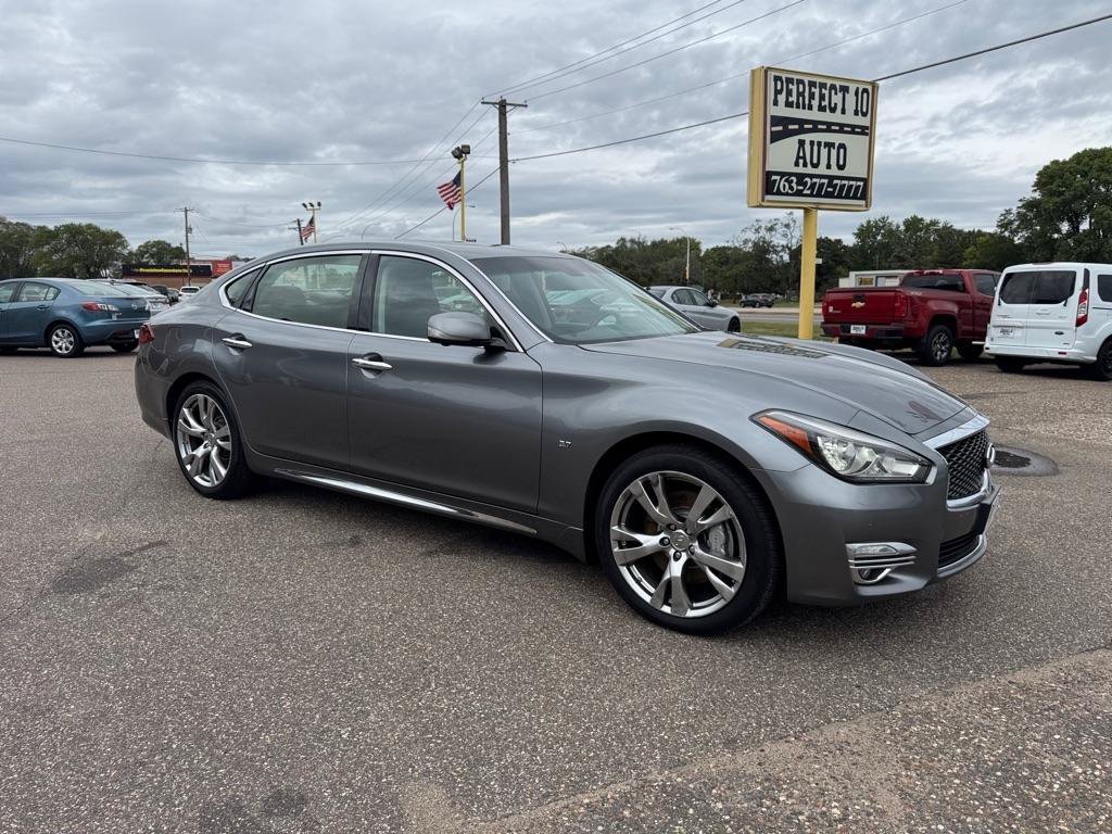 Used 2017 INFINITI Q70 L 3.7 AWD/4WD image 2