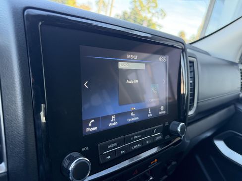 Certified 2024 Nissan Frontier SV image 14