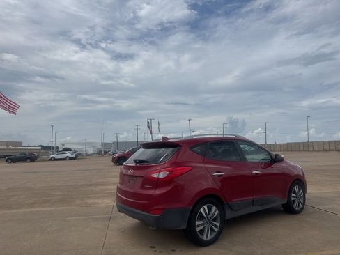 Used 2015 Hyundai Tucson Limited w/ Option Group 03 FWD image 20