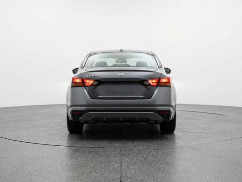 Used 2025 Nissan Altima 2.5 SV image 7