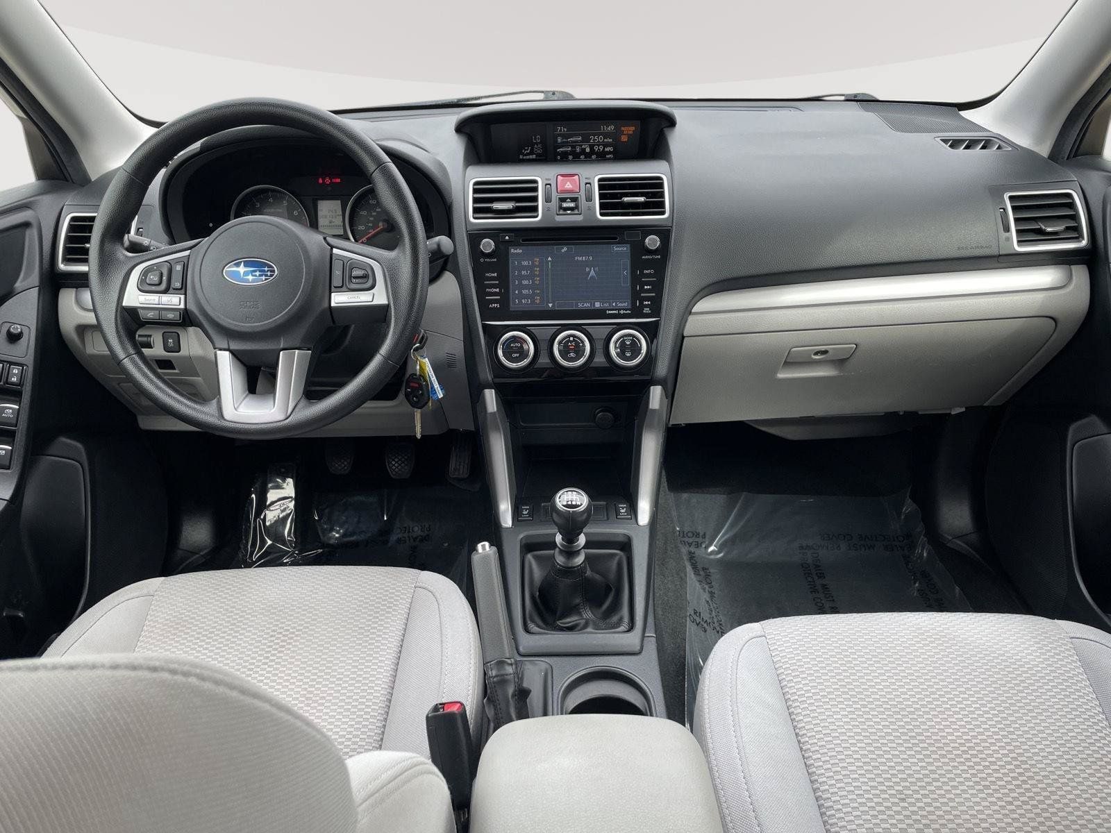 Used 2017 Subaru Forester 2.5i Premium AWD/4WD image 6
