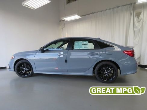 Used 2024 Honda Civic Sport image 1
