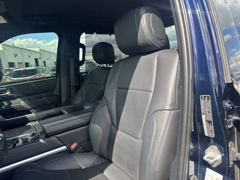Used 2022 Toyota Tundra Platinum w/ Advanced Package image 9