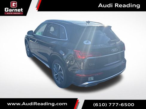 Used 2023 Audi Q5 2.0T Premium w/ Convenience Package AWD/4WD image 3