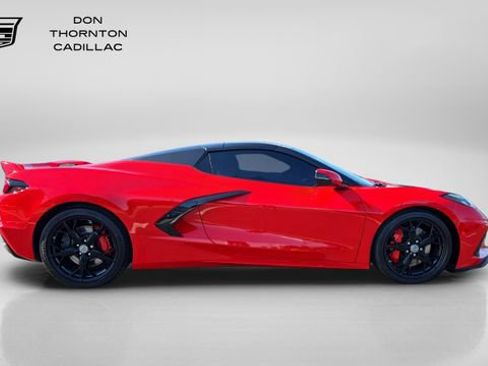 Used 2021 Chevrolet Corvette Stingray Premium Conv w/ Z51 Performance Package RWD image 6