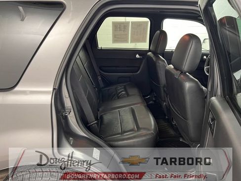 Used 2011 Ford Escape Limited w/ 302A Rapid Spec Order Code FWD image 37