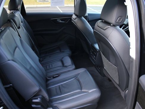 Used 2021 Audi Q7 3.0T Premium Plus AWD/4WD image 19