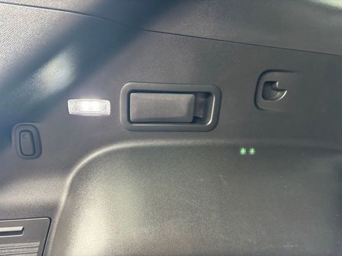 Used 2025 Chevrolet Blazer LT image 33