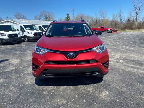 Used 2017 Toyota RAV4 LE w/ Carpet Mat Package AWD/4WD image 12