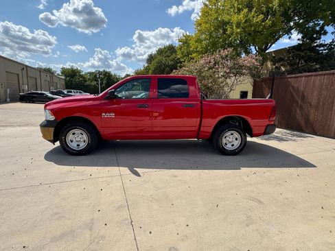 Used 2016 RAM 1500 Tradesman w/ Popular Equipment Group AWD/4WD image 4