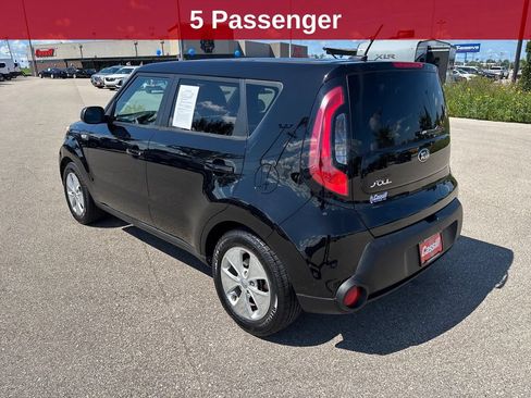 Used 2014 Kia Soul FWD image 3