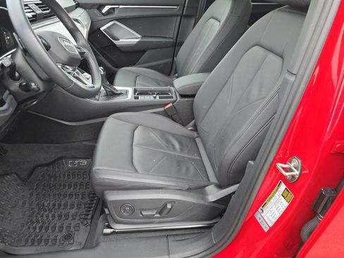 Certified 2023 Audi Q3 2.0T Premium Plus image 18