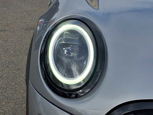 Certified 2023 MINI Cooper S image 9