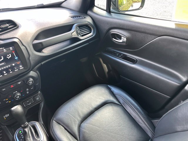 Used 2020 Jeep Renegade Altitude AWD/4WD image 21