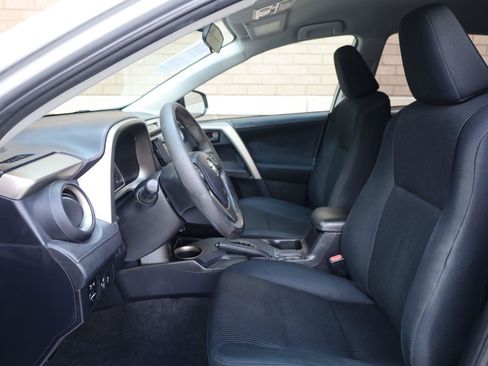 Used 2015 Toyota RAV4 LE FWD image 17