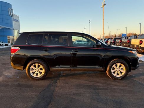 Used 2012 Toyota Highlander FWD image 12