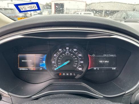 Used 2020 Ford Fusion SEL FWD image 11
