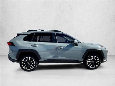 Used 2019 Toyota RAV4 Adventure image 5
